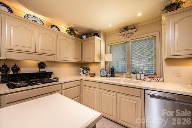 3725 Rock Bridge Drive NE, Conover, NC 28613