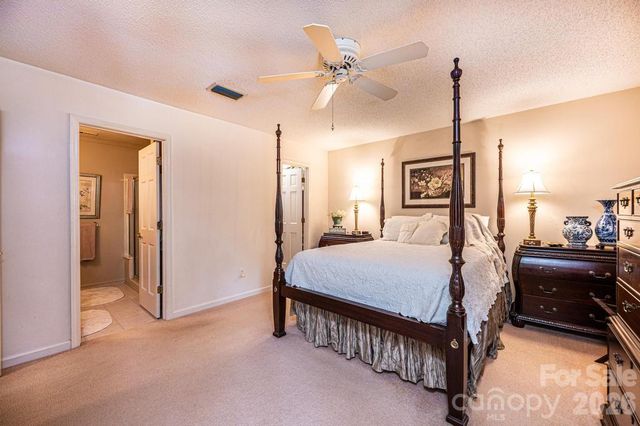 3725 Rock Bridge Drive NE, Conover, NC 28613