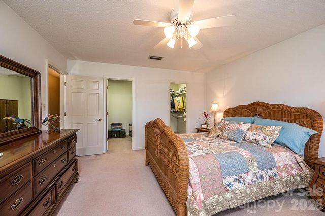 3725 Rock Bridge Drive NE, Conover, NC 28613
