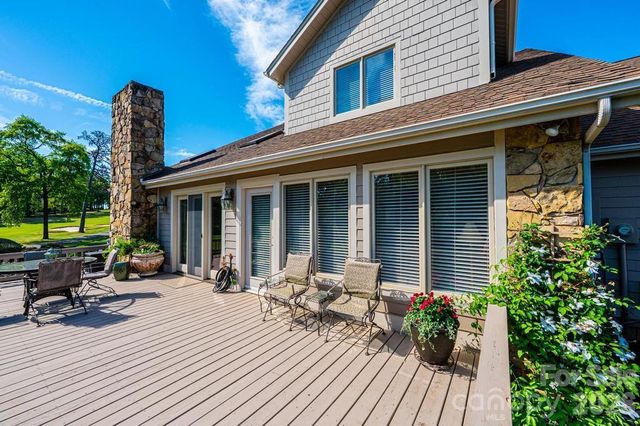 3725 Rock Bridge Drive NE, Conover, NC 28613