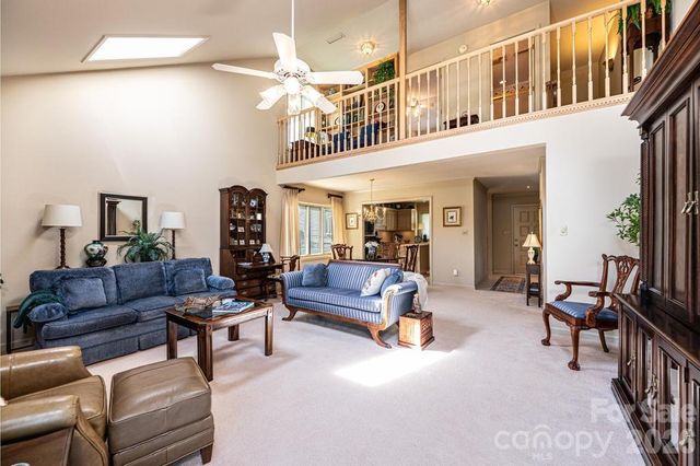 3725 Rock Bridge Drive NE, Conover, NC 28613