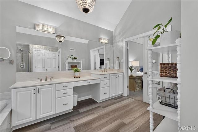 12743 Wynfield Pines Court, Des Peres, MO 63131