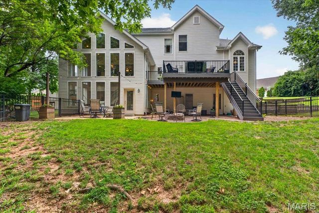 12743 Wynfield Pines Court, Des Peres, MO 63131