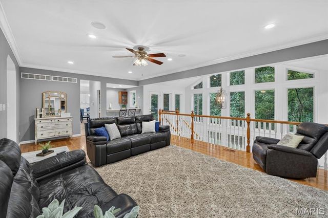 12743 Wynfield Pines Court, Des Peres, MO 63131