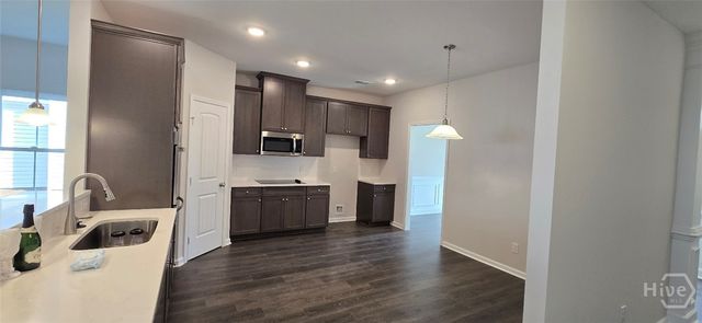 123 Chilburn Circle, Bloomingdale, GA 31302