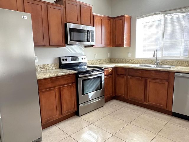 7347 W Millerton Way, Florence, AZ 85132