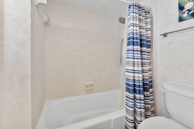 250 John F Kennedy Drive Unit 204, Atlantis, FL 33462