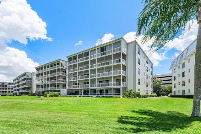 250 John F Kennedy Drive Unit 204, Atlantis, FL 33462