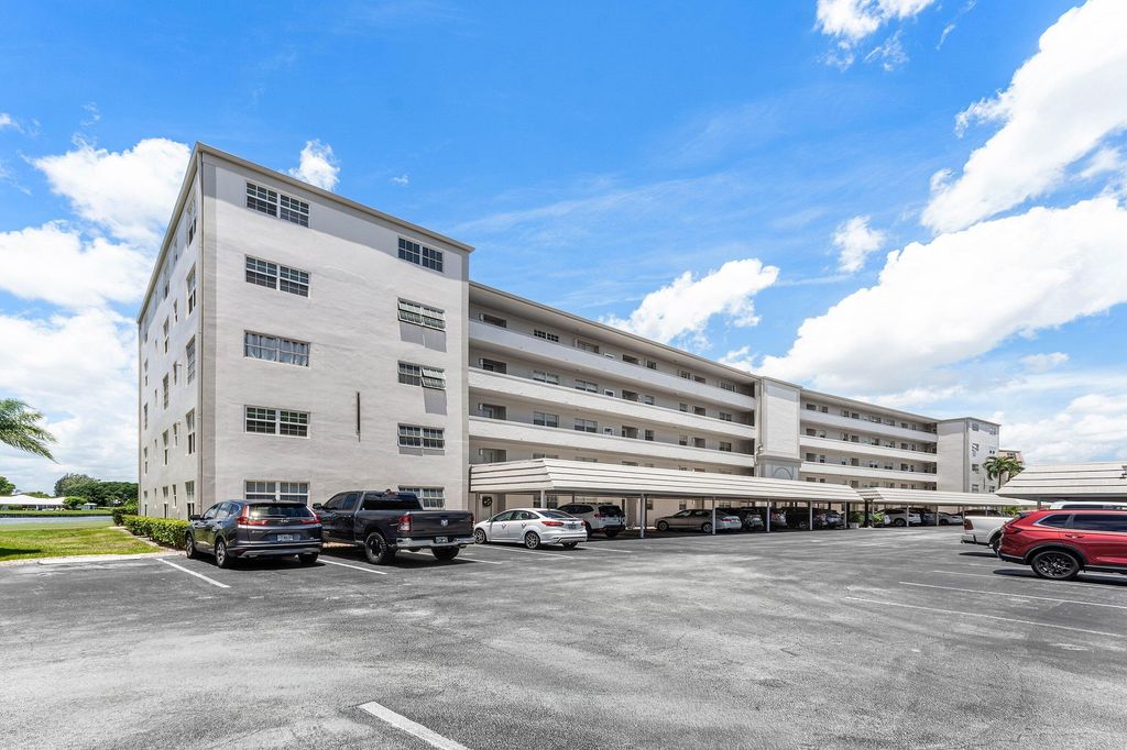 250 John F Kennedy Drive Unit 204, Atlantis, FL 33462