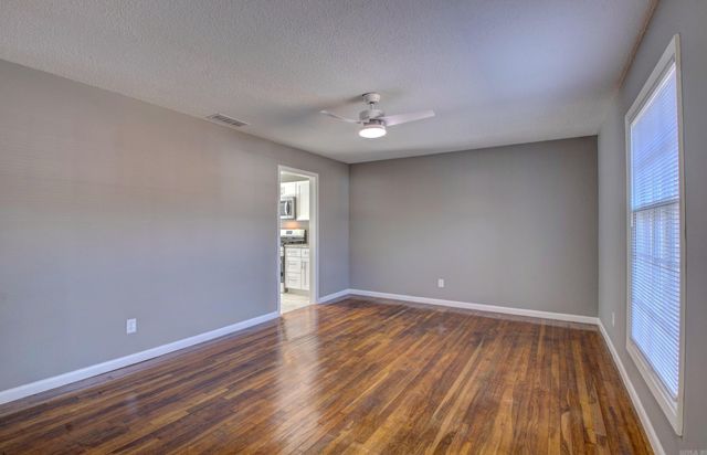 2911 Wynne Dr, Little Rock, AR 72204