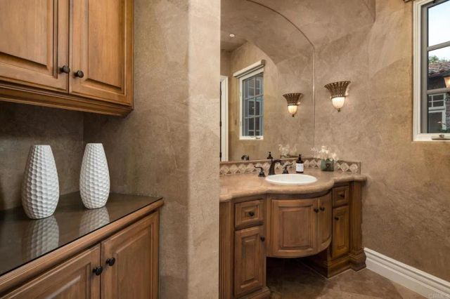 6627 Calle Ponte Bella, Rancho Santa Fe, CA 92091