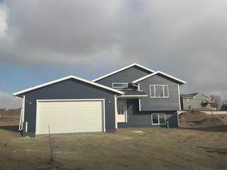 3902 MAGNUM RD, Rapid City, SD 57703