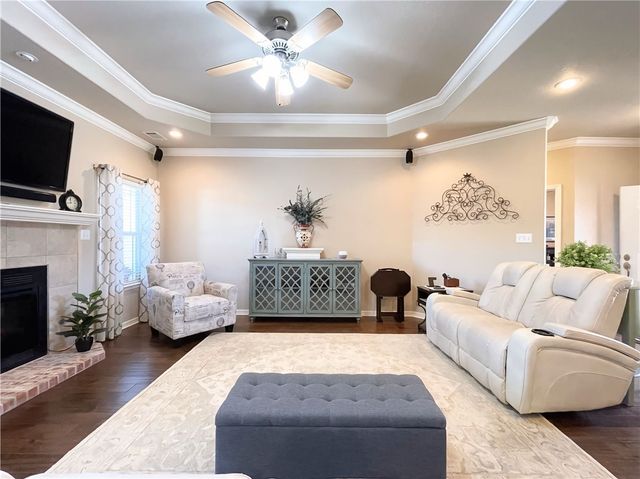 11 Sunfish Court, Russellville, AR 72802