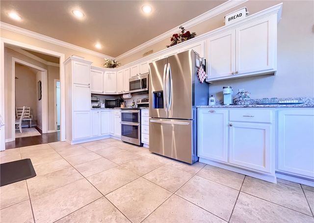 11 Sunfish Court, Russellville, AR 72802