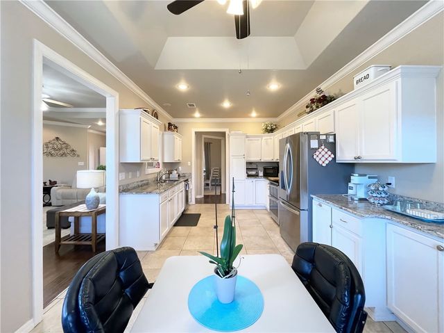 11 Sunfish Court, Russellville, AR 72802