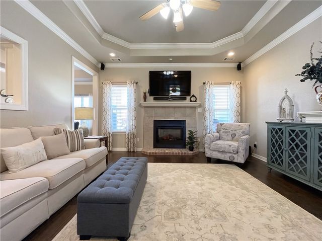 11 Sunfish Court, Russellville, AR 72802