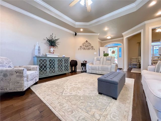 11 Sunfish Court, Russellville, AR 72802