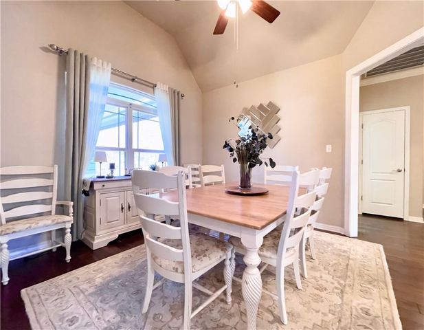 11 Sunfish Court, Russellville, AR 72802