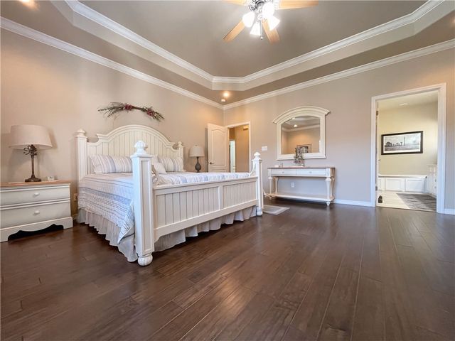 11 Sunfish Court, Russellville, AR 72802