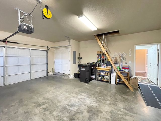 11 Sunfish Court, Russellville, AR 72802