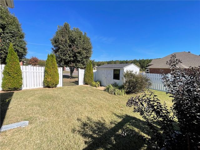 11 Sunfish Court, Russellville, AR 72802