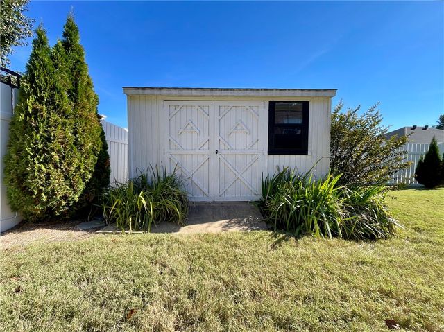 11 Sunfish Court, Russellville, AR 72802