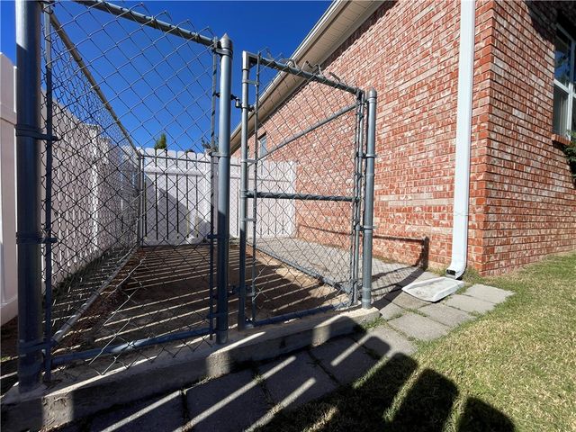 11 Sunfish Court, Russellville, AR 72802