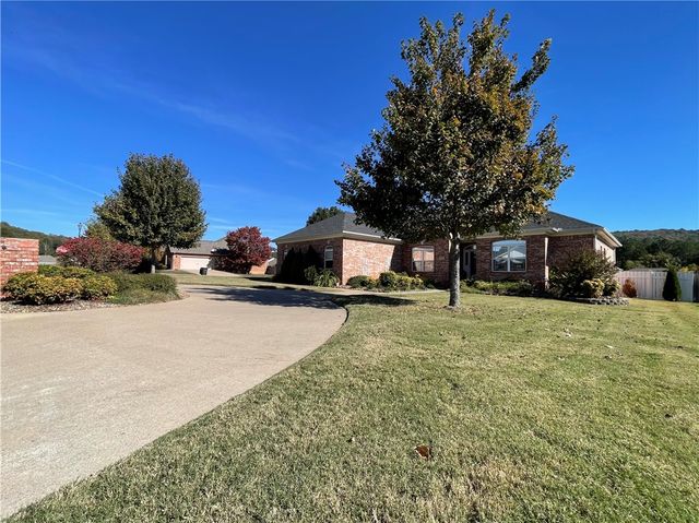 11 Sunfish Court, Russellville, AR 72802