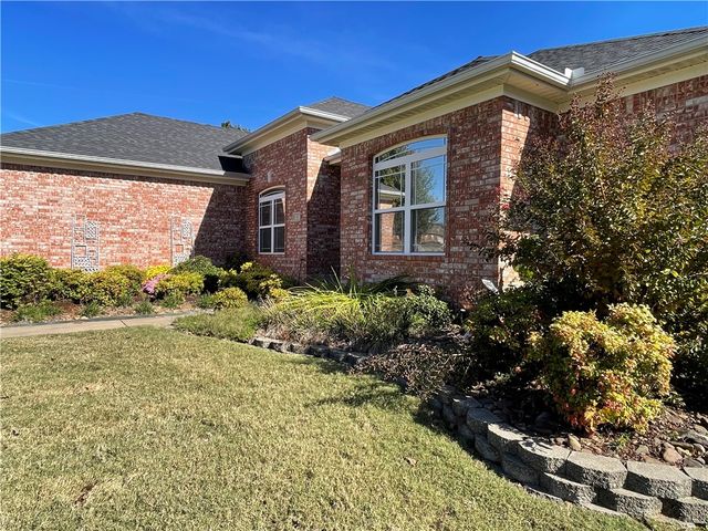 11 Sunfish Court, Russellville, AR 72802