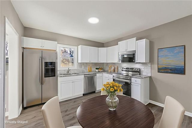 127 S Neconi Avenue, Bonner Springs, KS 66012