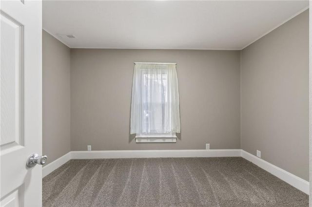 127 S Neconi Avenue, Bonner Springs, KS 66012