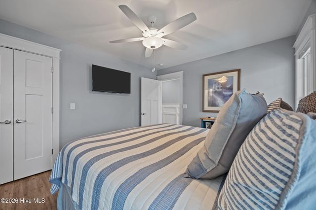 116 W Dolphin Drive, Oak Island, NC 28465