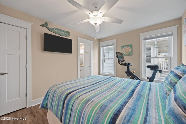 116 W Dolphin Drive, Oak Island, NC 28465