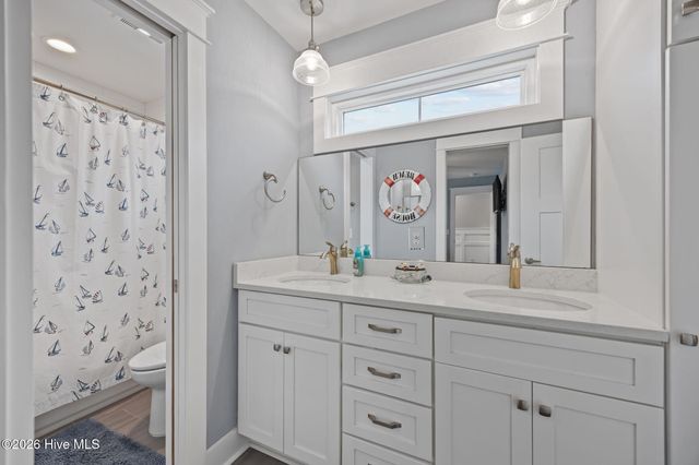 116 W Dolphin Drive, Oak Island, NC 28465