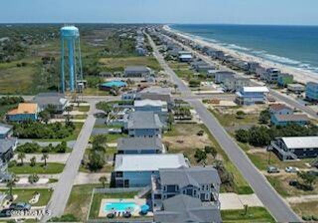 116 W Dolphin Drive, Oak Island, NC 28465