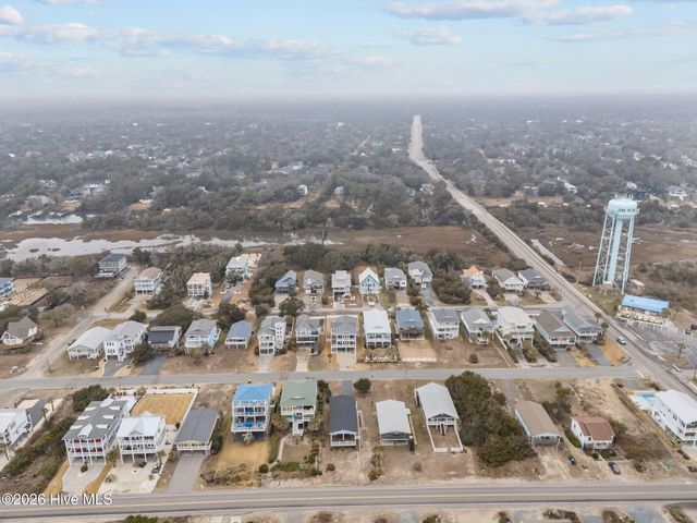 116 W Dolphin Drive, Oak Island, NC 28465