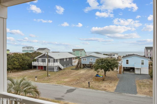 116 W Dolphin Drive, Oak Island, NC 28465