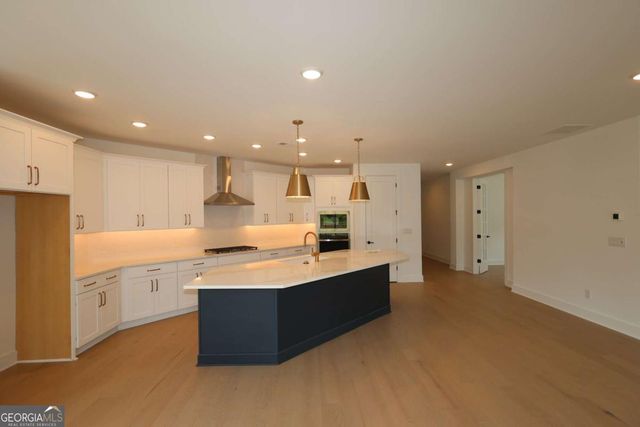 275 Strawberry Lane, Woodstock, GA 30189