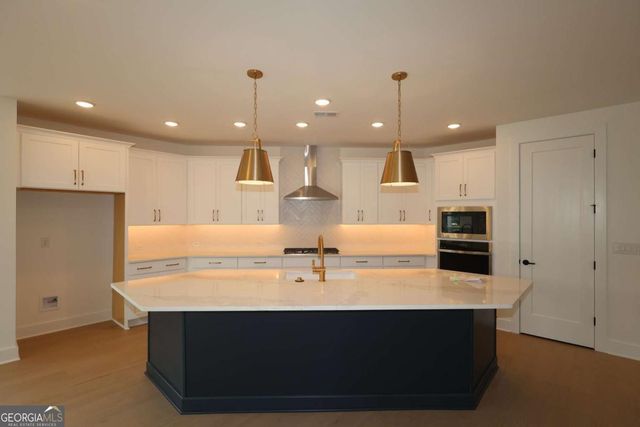 275 Strawberry Lane, Woodstock, GA 30189