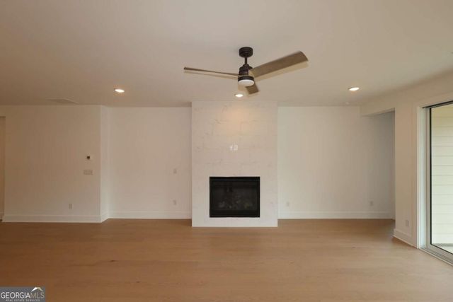 275 Strawberry Lane, Woodstock, GA 30189