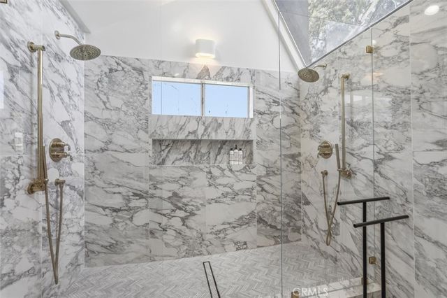 845 11th, Manhattan Beach, CA 90266