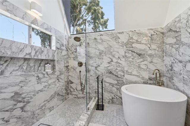 845 11th, Manhattan Beach, CA 90266