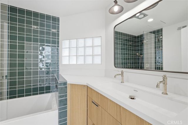 845 11th, Manhattan Beach, CA 90266