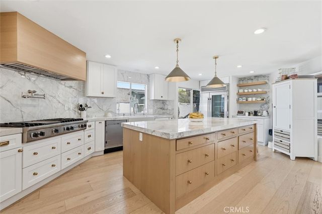 845 11th, Manhattan Beach, CA 90266