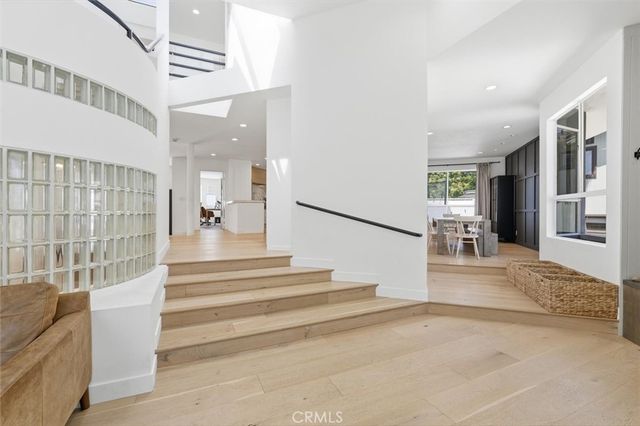 845 11th, Manhattan Beach, CA 90266
