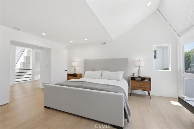 845 11th, Manhattan Beach, CA 90266