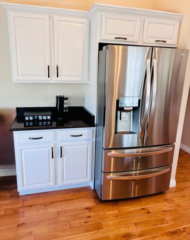 10360 Laurel Woods Place, Freeland, MI 48623