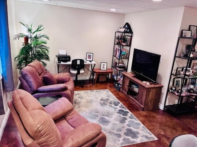 10360 Laurel Woods Place, Freeland, MI 48623