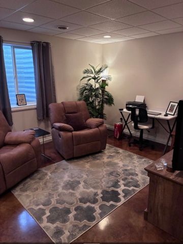 10360 Laurel Woods Place, Freeland, MI 48623