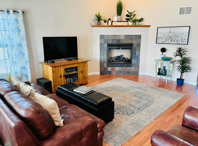 10360 Laurel Woods Place, Freeland, MI 48623